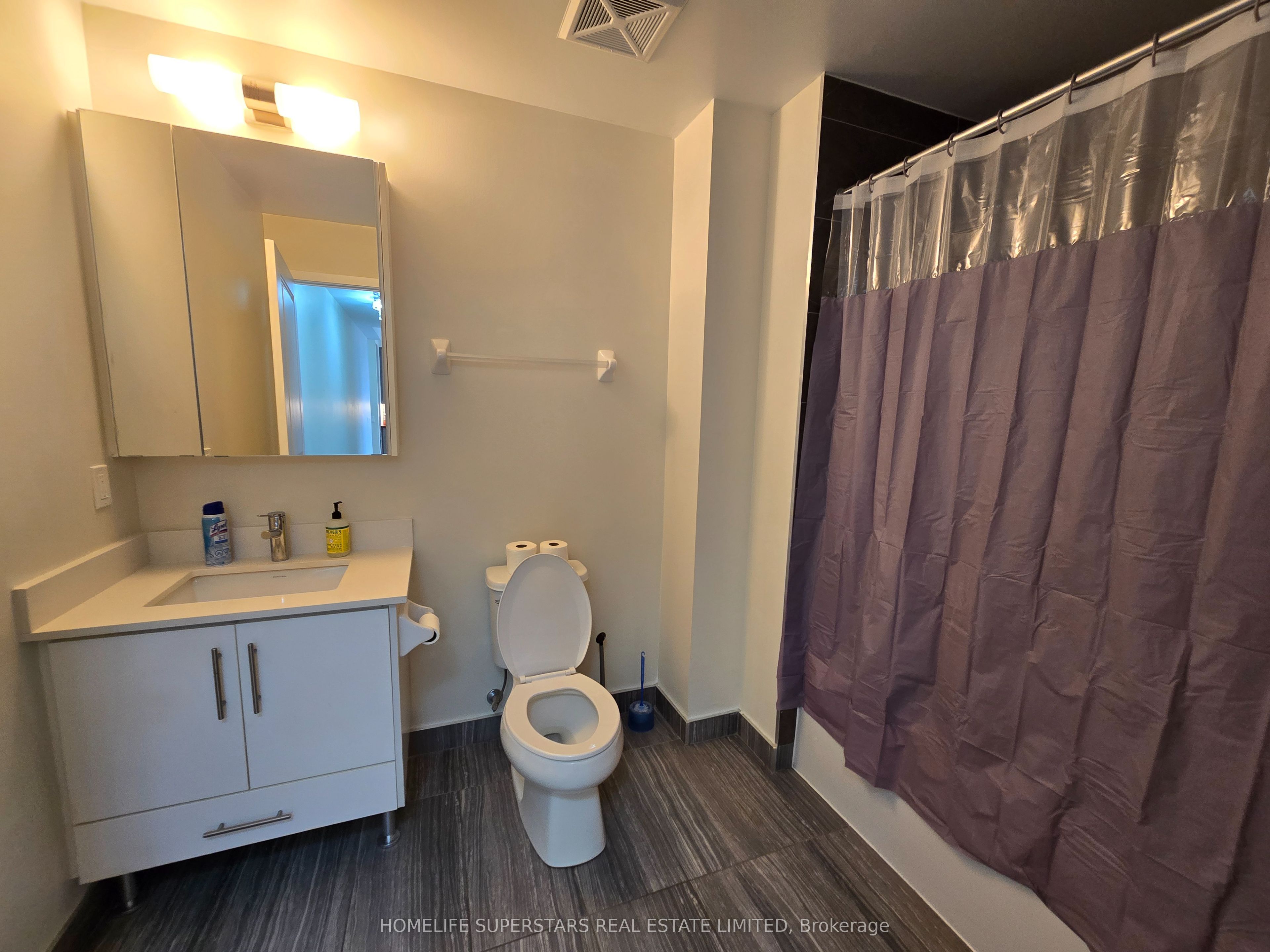 85 Oneida Crescent, #1113