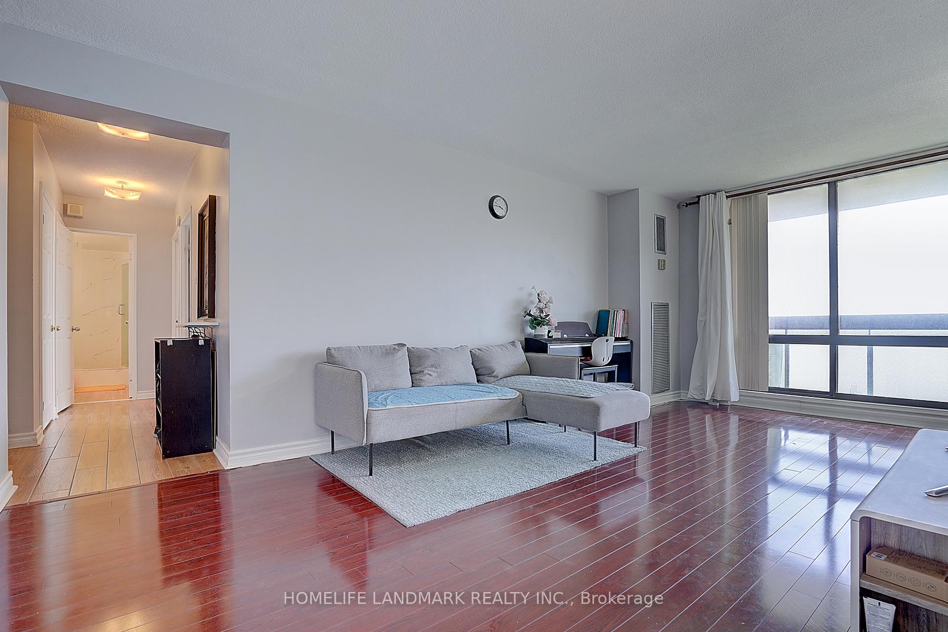 2 Bedrooms Condo at 350 Seneca Hill, Toronto For sale