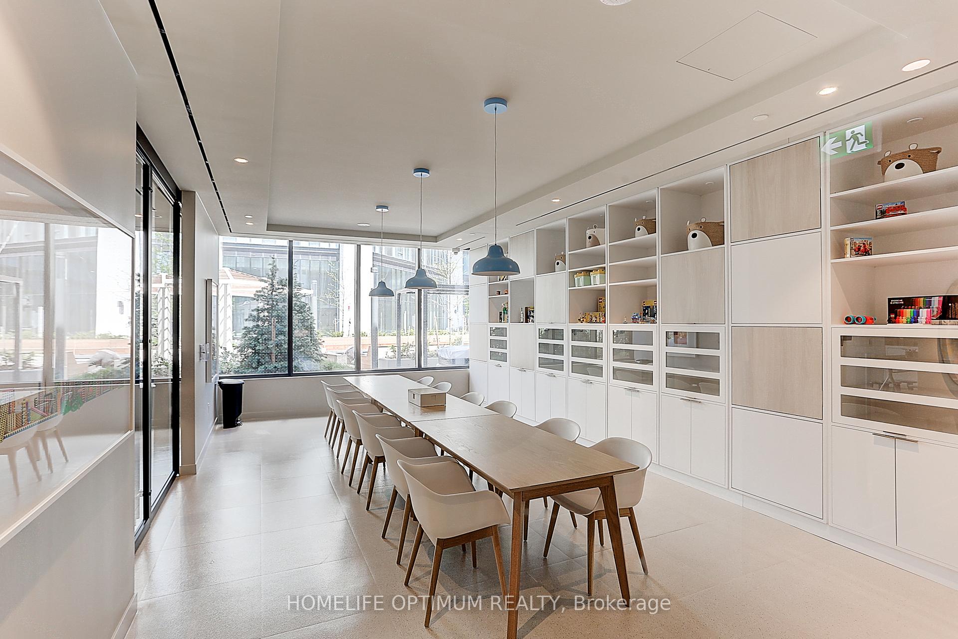 3 Bedrooms Condo at 55 Cooper, Toronto For sale