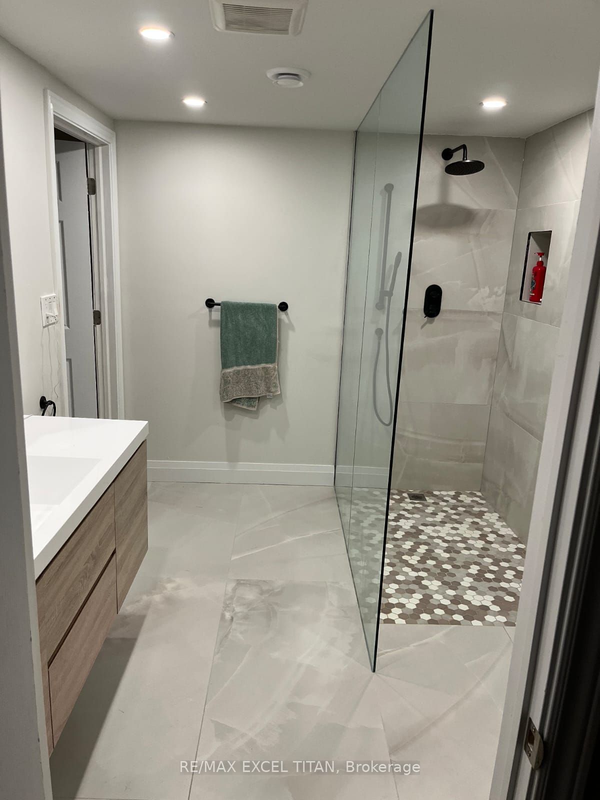 258 Glenway Circle