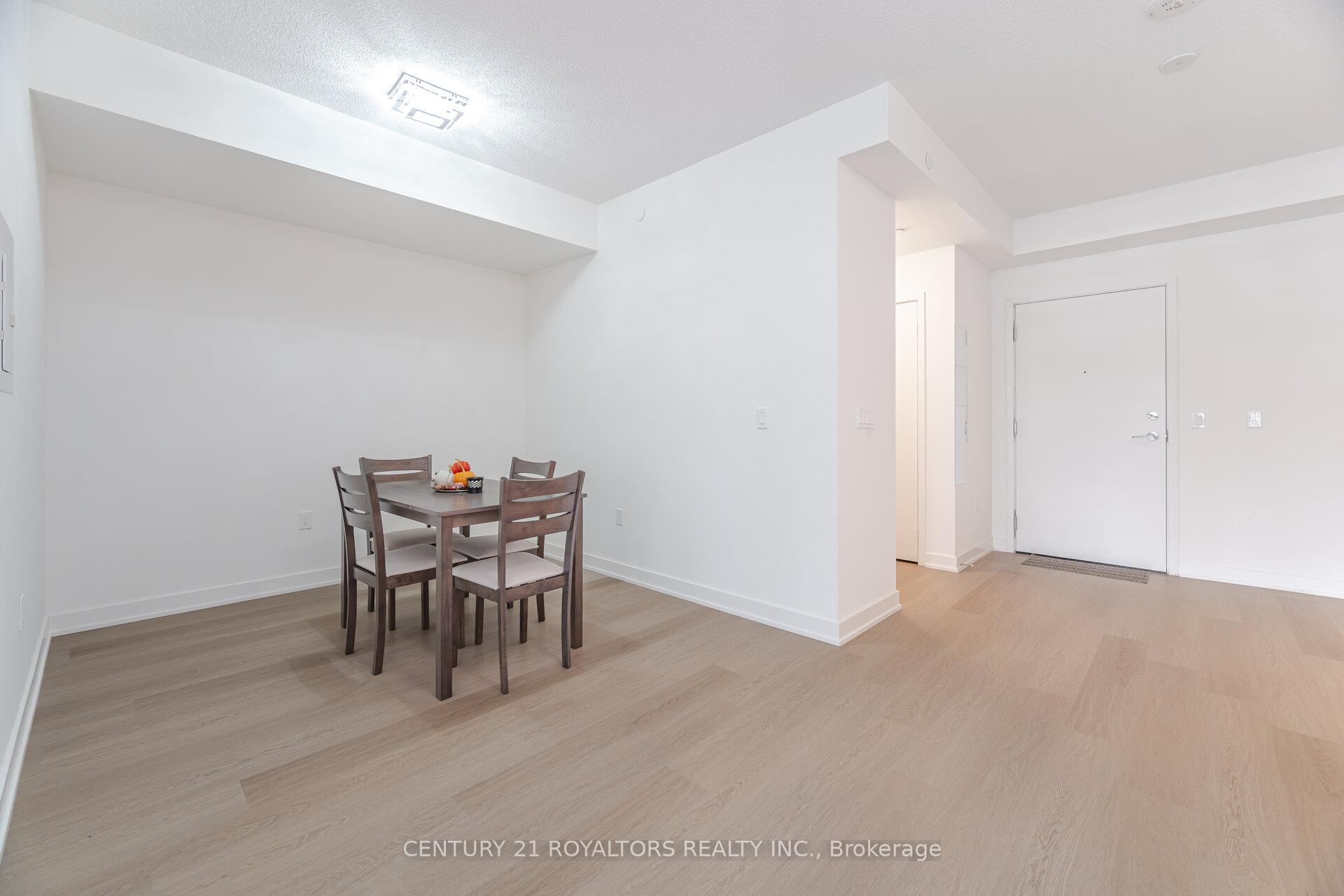 2 Bedrooms Condo at 859 The Queensway, Toronto For sale