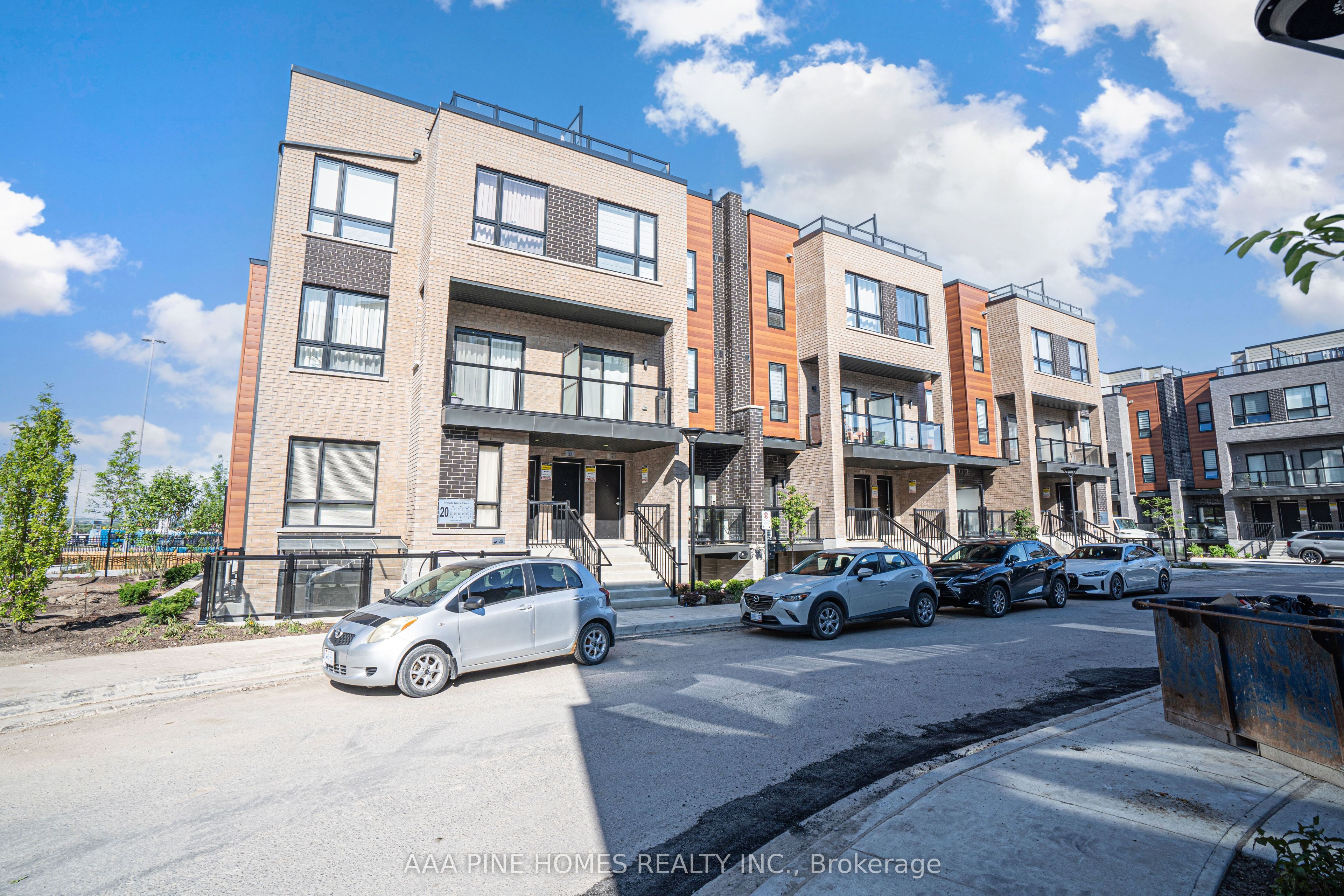 20 Lytham Green Circle, ##4