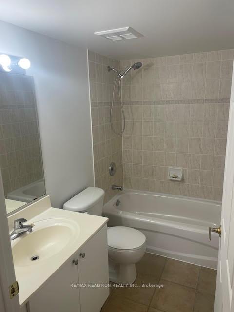 3 Bedrooms Condo at 5940 Yonge,  Toronto For sale
