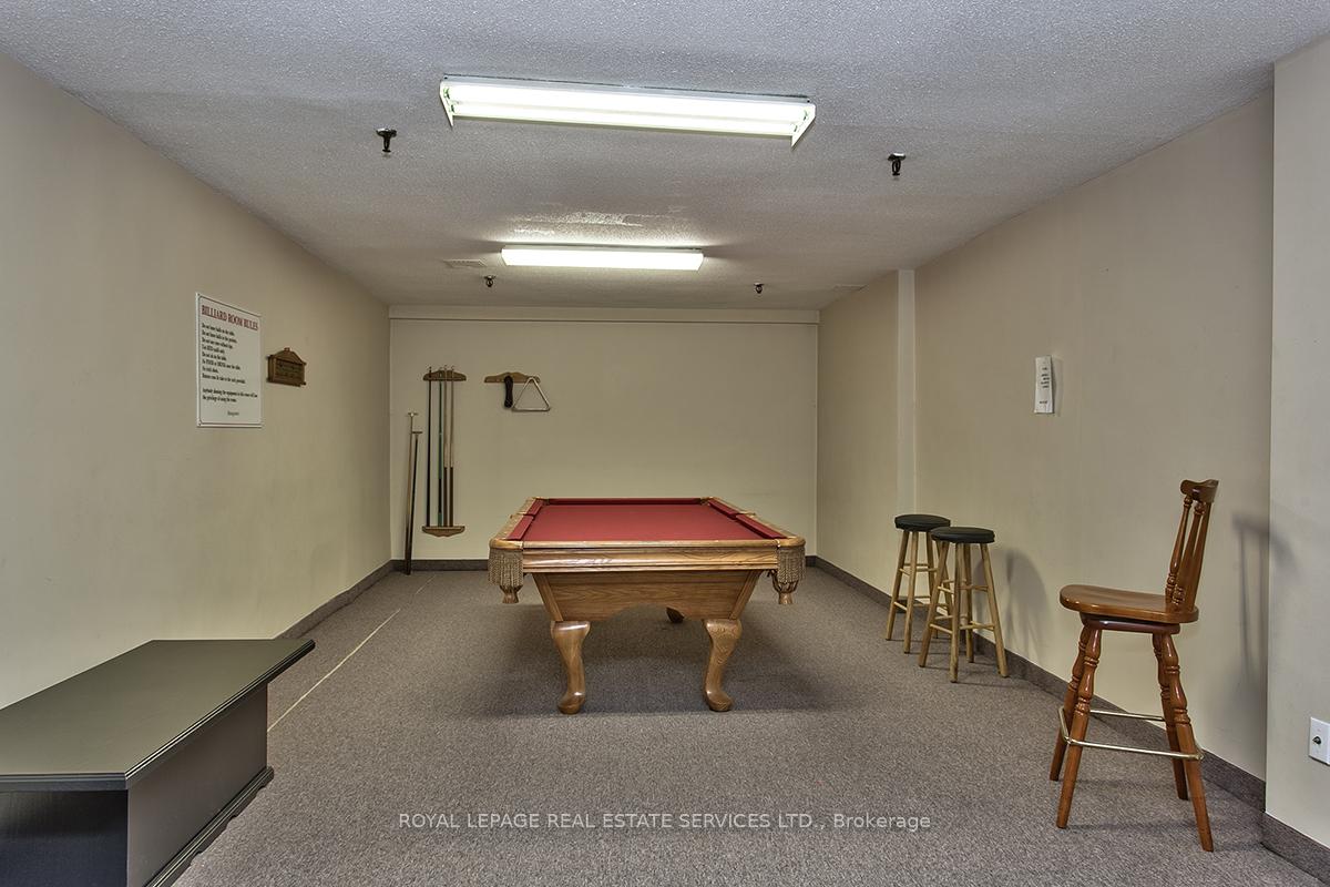 2 Bedrooms Condo at 2263 Marine, Oakville For sale
