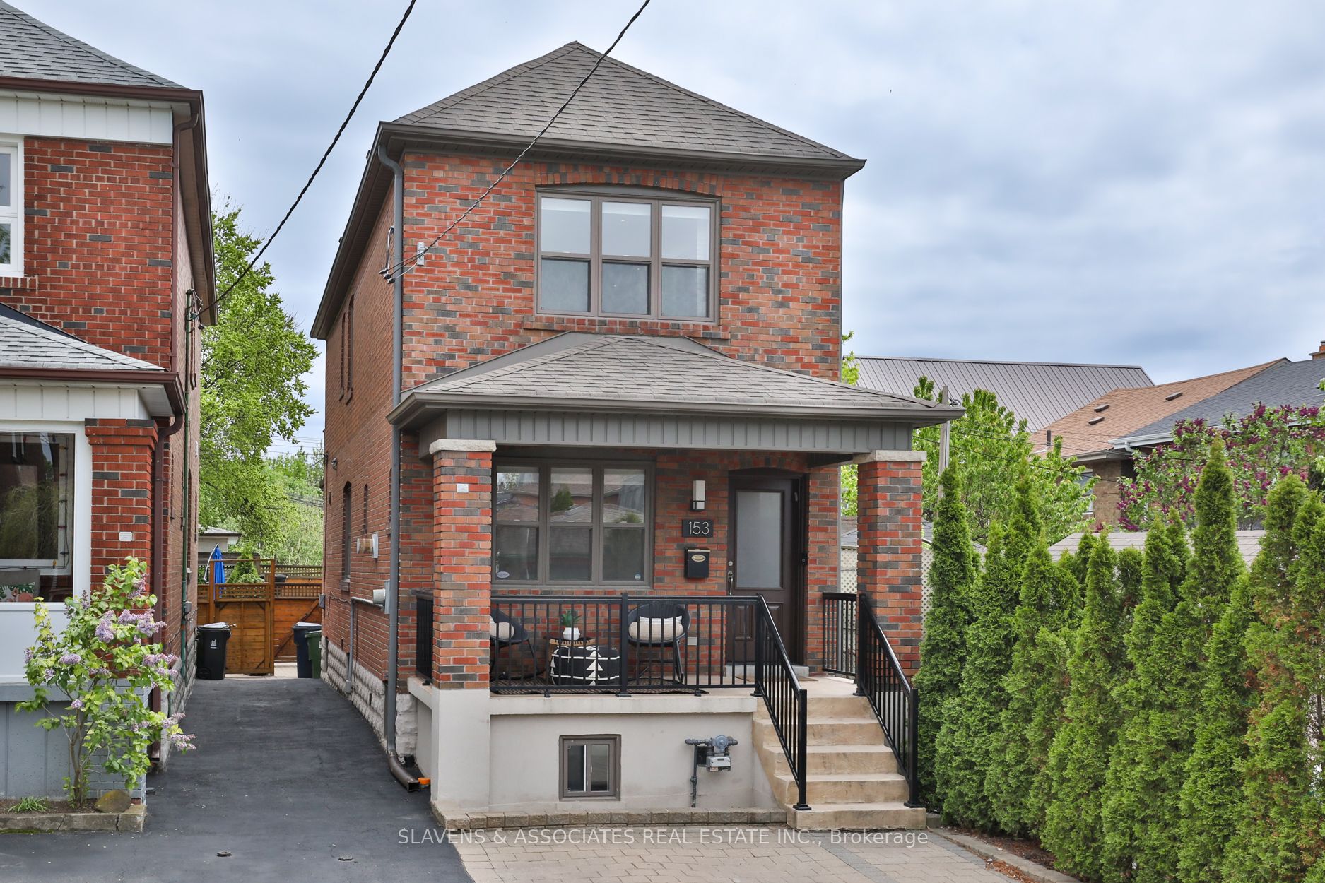 153 Holland Park Avenue, Toronto, ON M6E 1L8