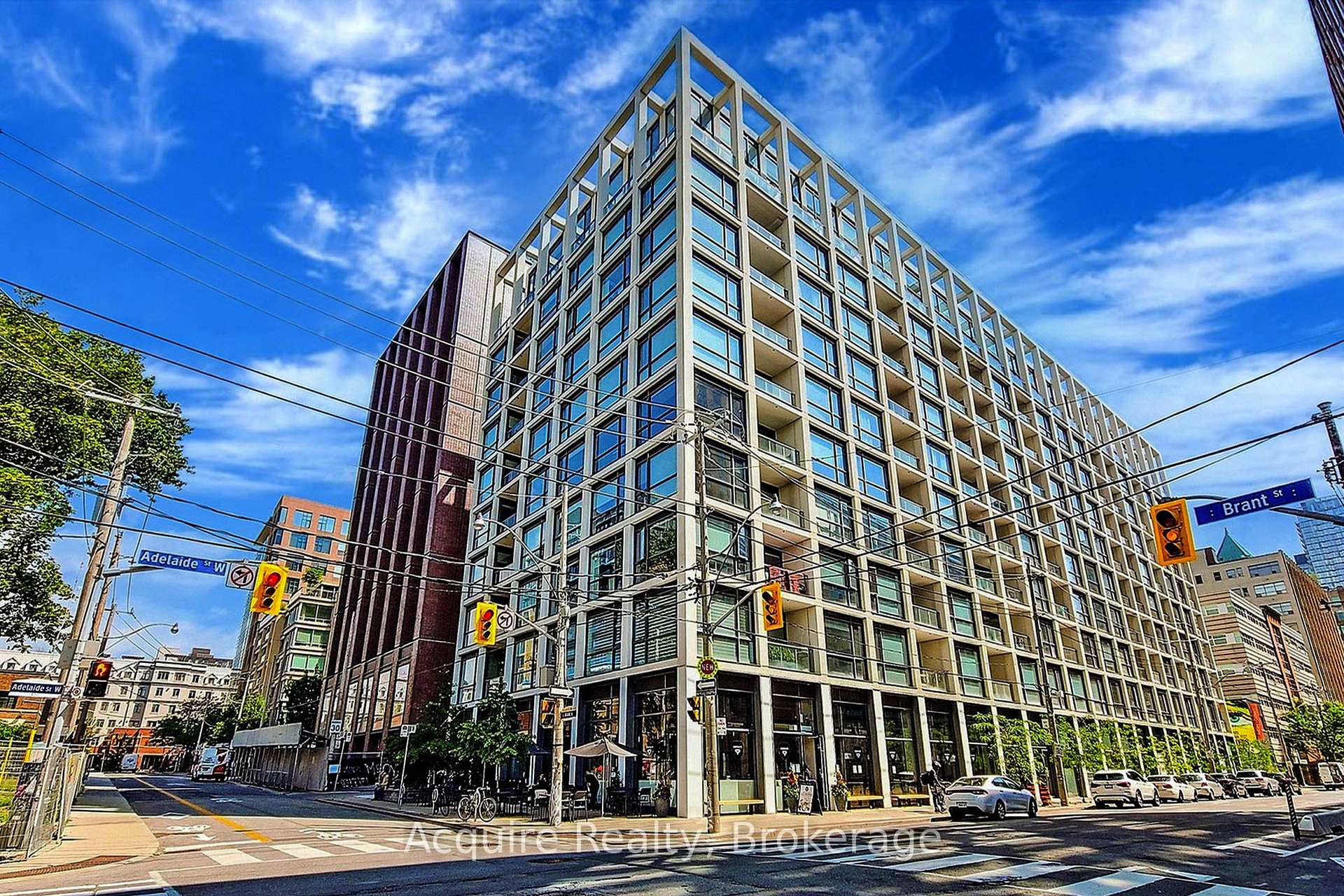 2 Bedrooms Condo at 39 Brant, Toronto For sale