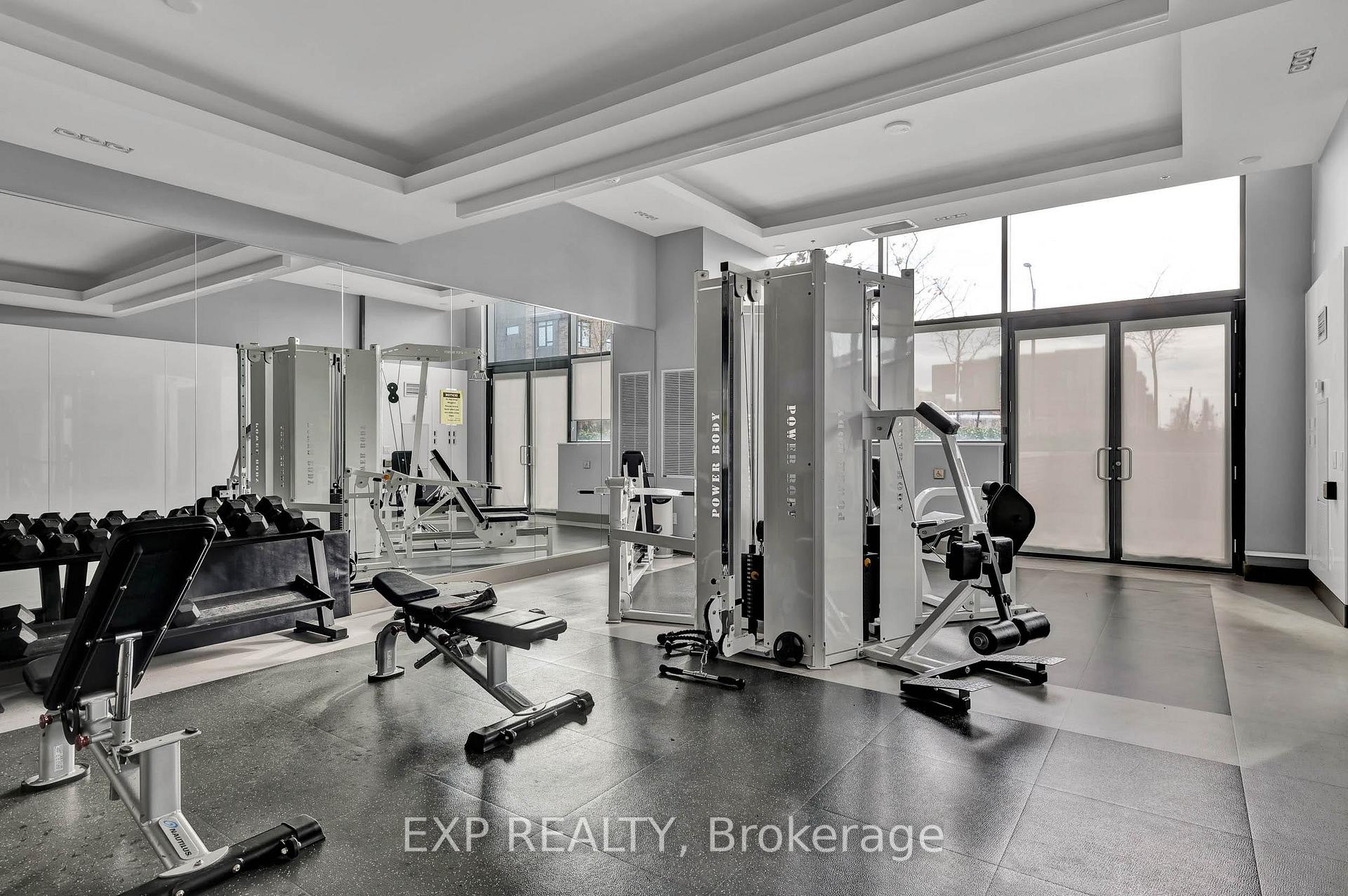 1 Bedroom Condo at 99 Eagle Rock, Vaughan For sale