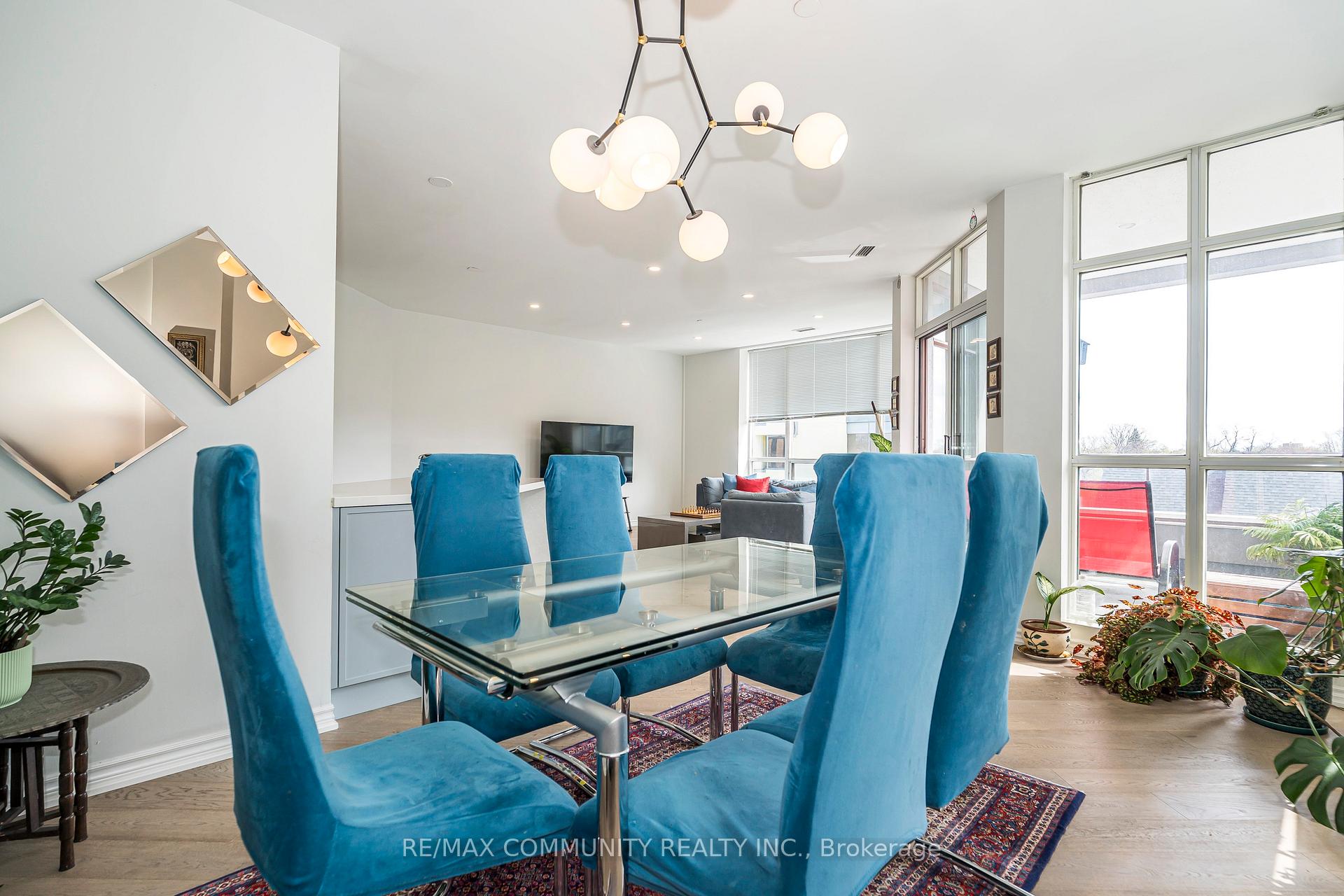 2 Bedrooms Condo at 980 Yonge,  Toronto For sale