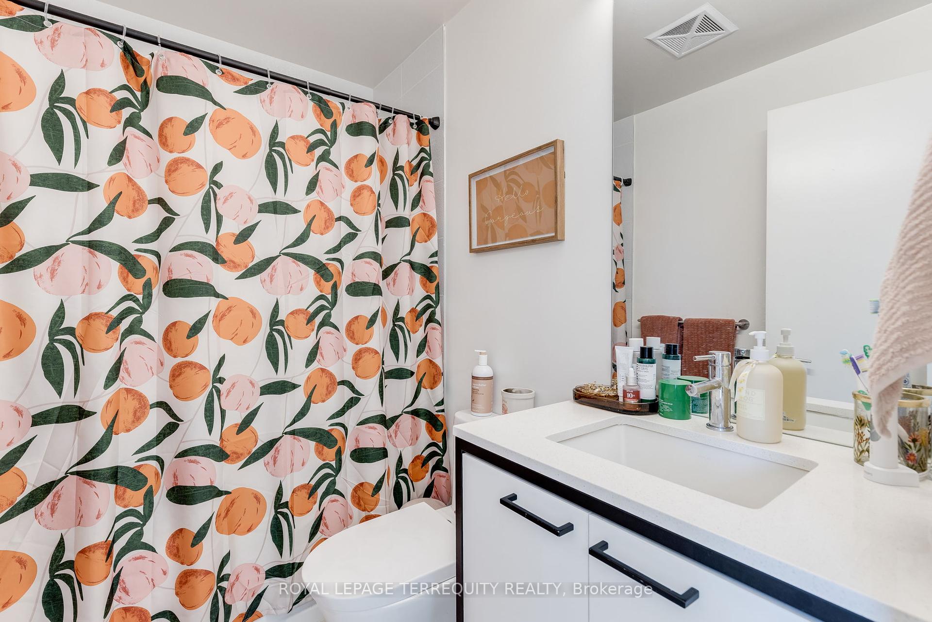 3 Bedrooms Condo at 1808 St Clair, Toronto For sale
