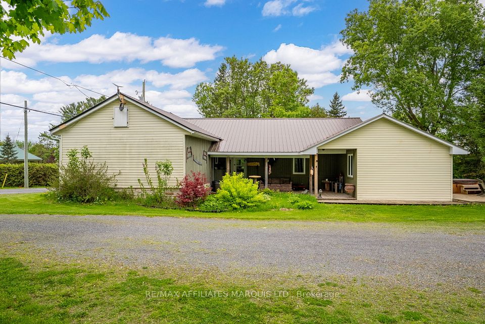18573 Beaverbrook