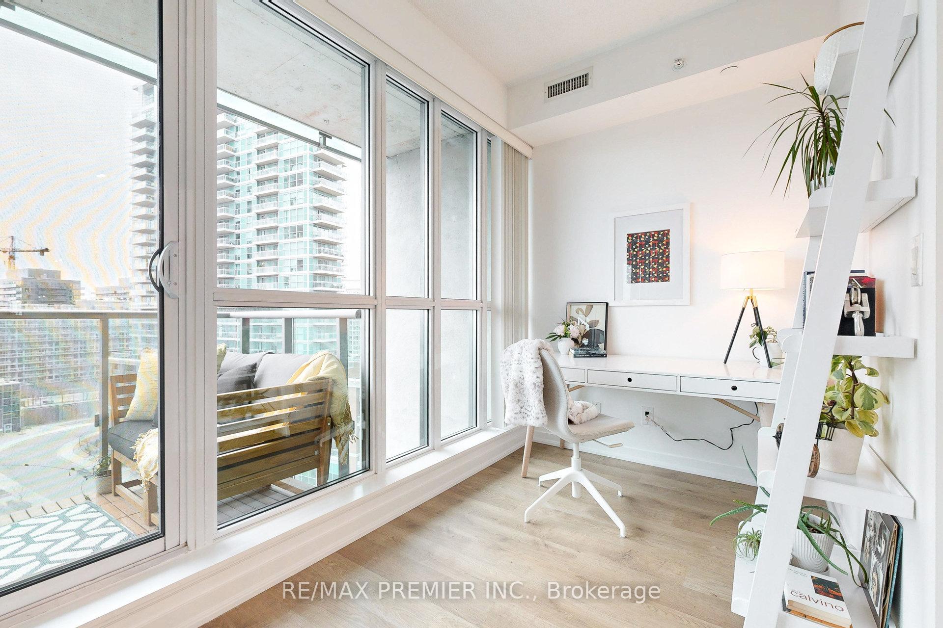 2 Bedrooms Condo at 150 East Liberty,  Toronto For sale
