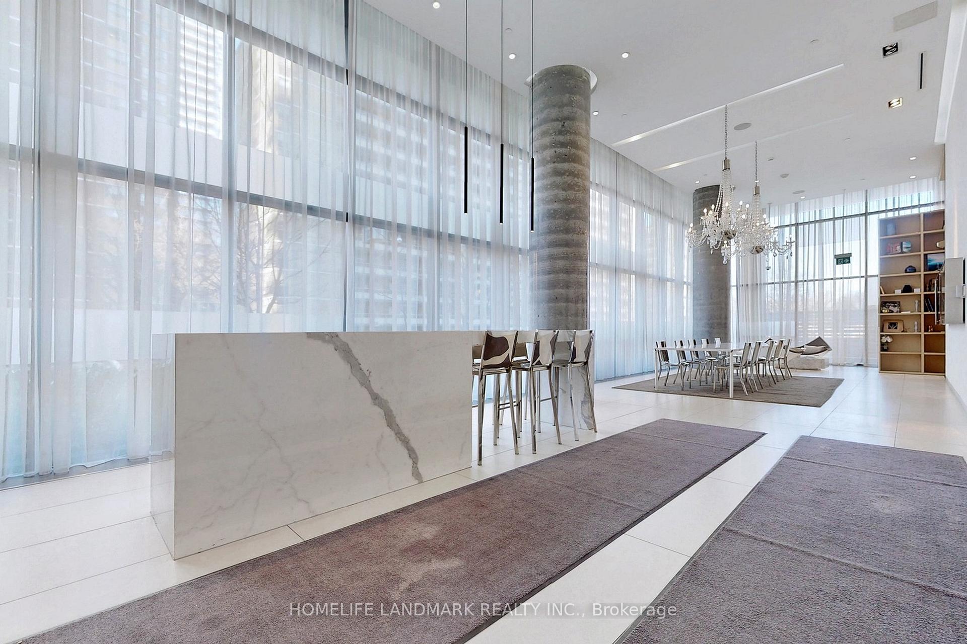 2 Bedrooms Condo at 185 Roehampton, Toronto For sale
