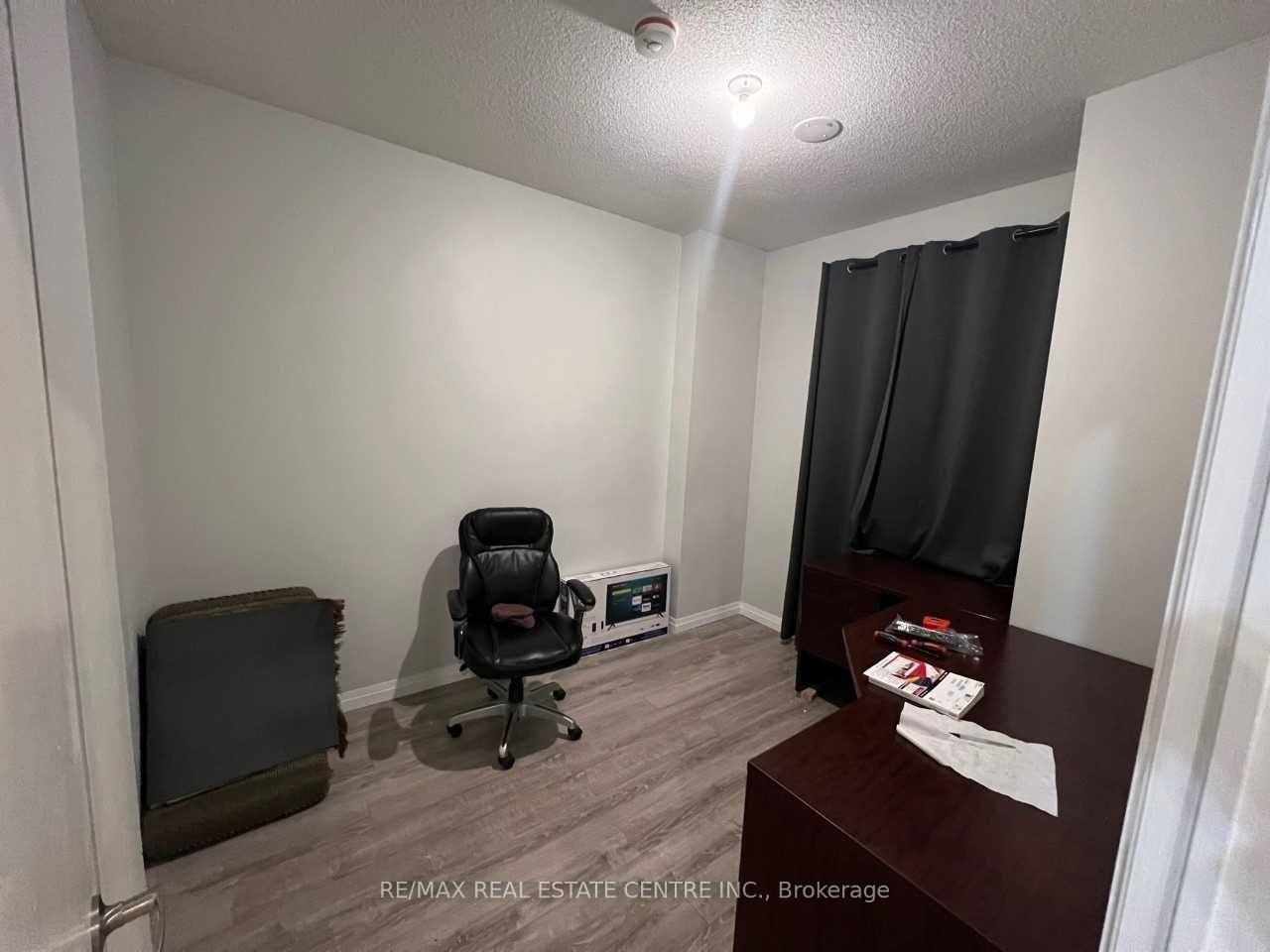 3 Bedrooms Condo at 2150 Lawrence, Toronto For sale