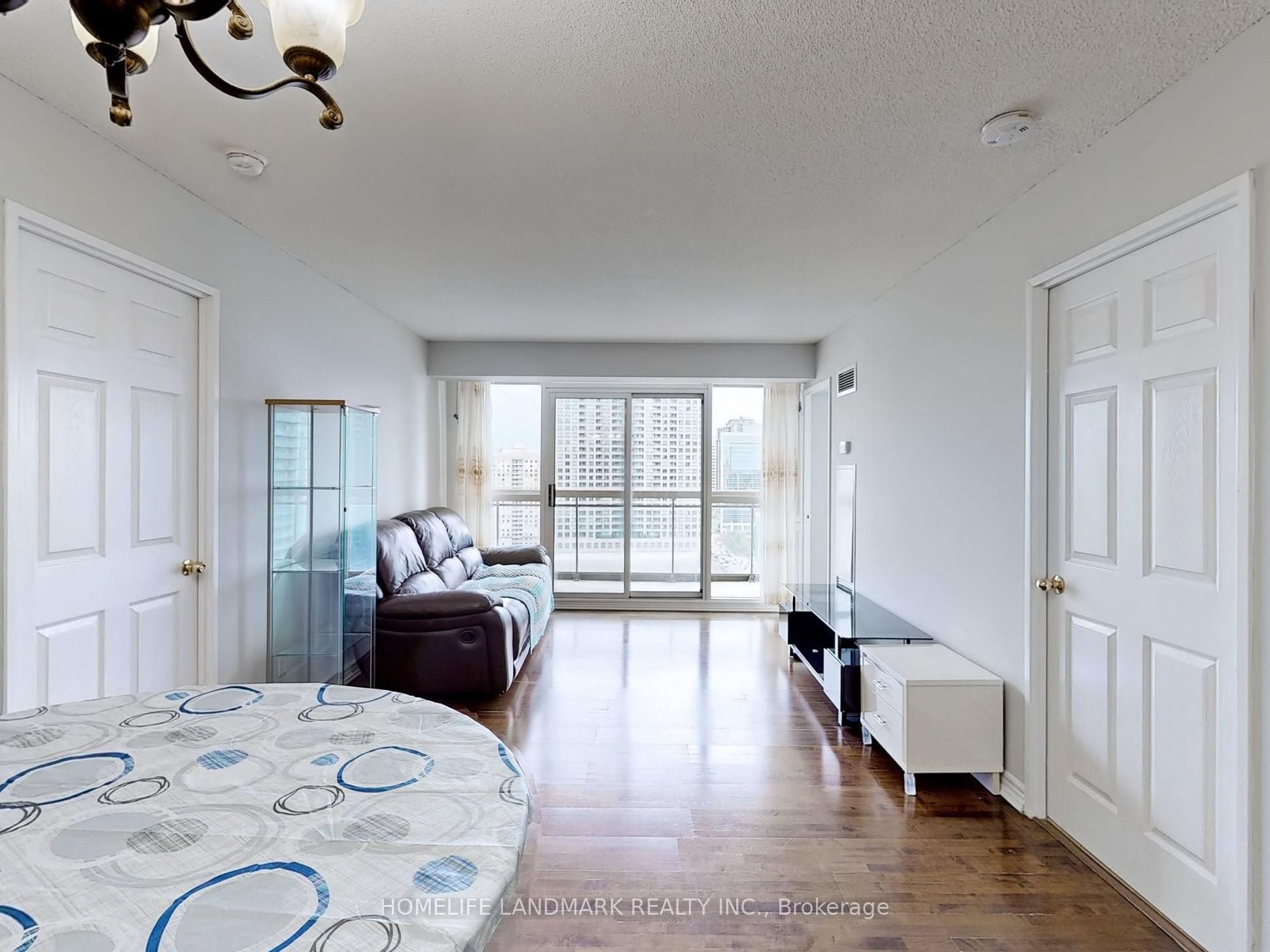 #2208 - 18 Parkview Avenue, Toronto, ON M2N 3Y2