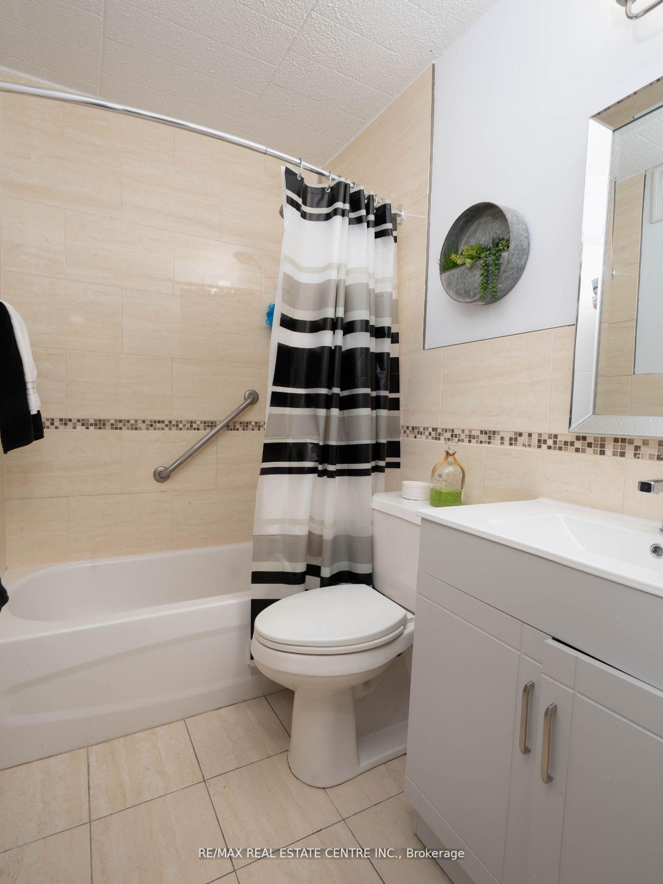 1 Bedroom Co-op at 3621 Lakeshore, Toronto For sale