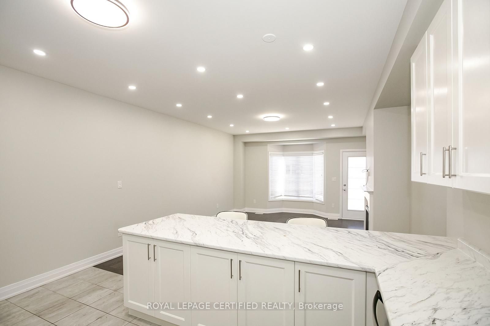 32 Dalbeattie Drive