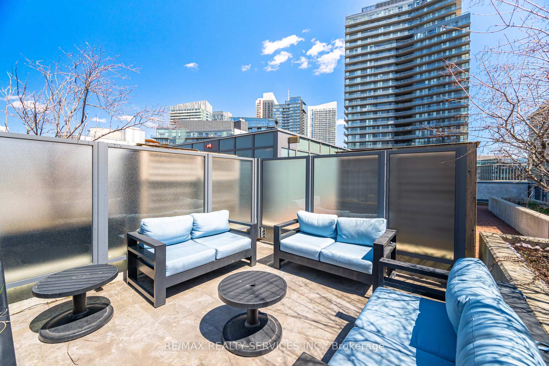 1 Bedroom Condo at 50 Bruyeres, Toronto For sale