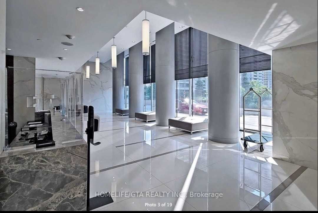 275 Village Green Square, #1017