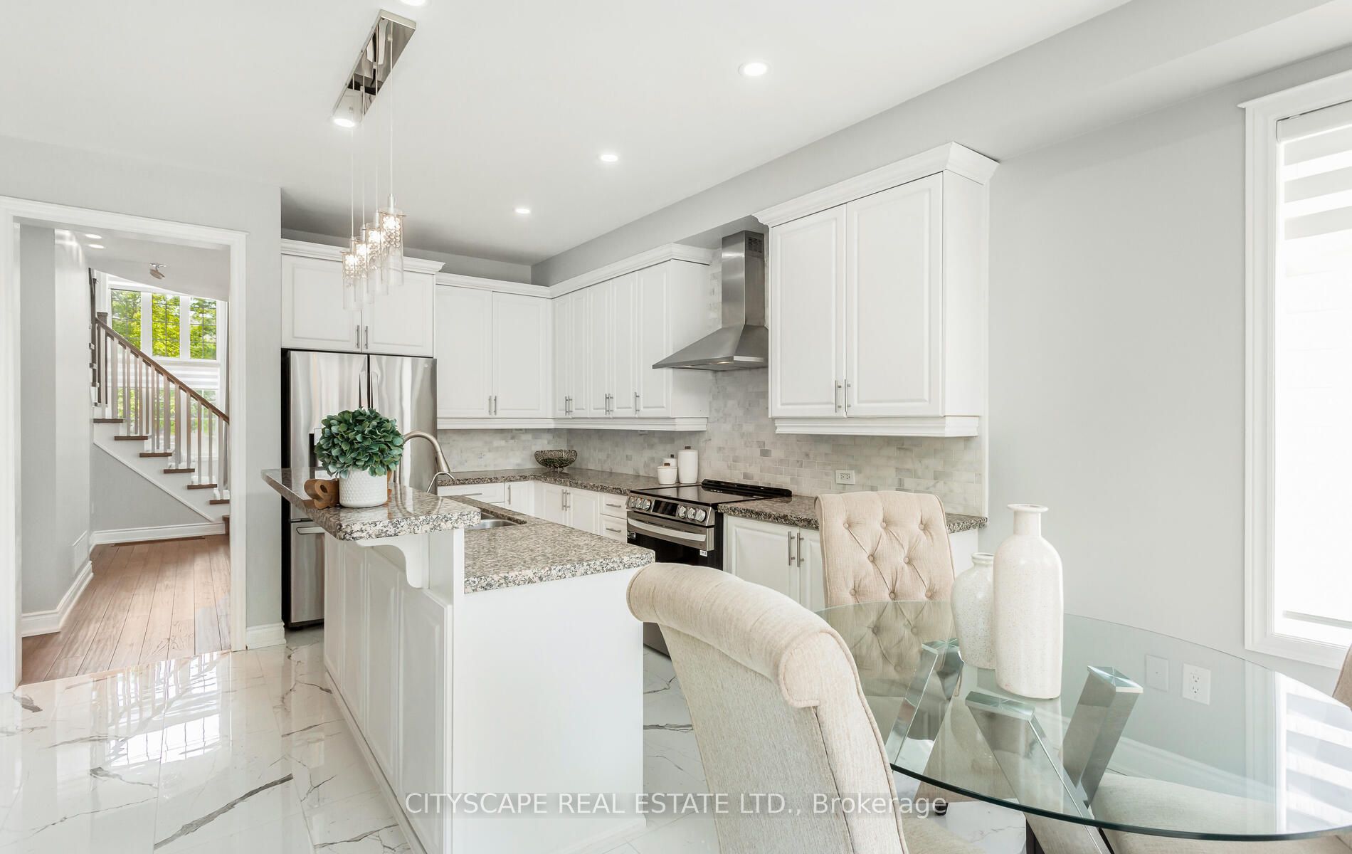 194 Tawny Crescent