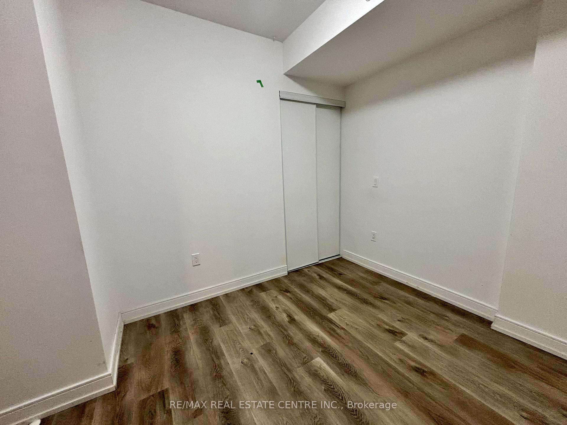 1 Bedroom Condo at 1 Jarvis, Hamilton For sale