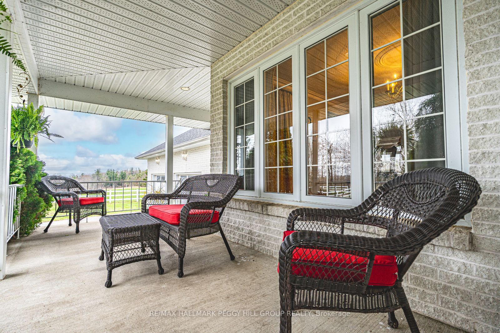 1331 Flos Road 3 E