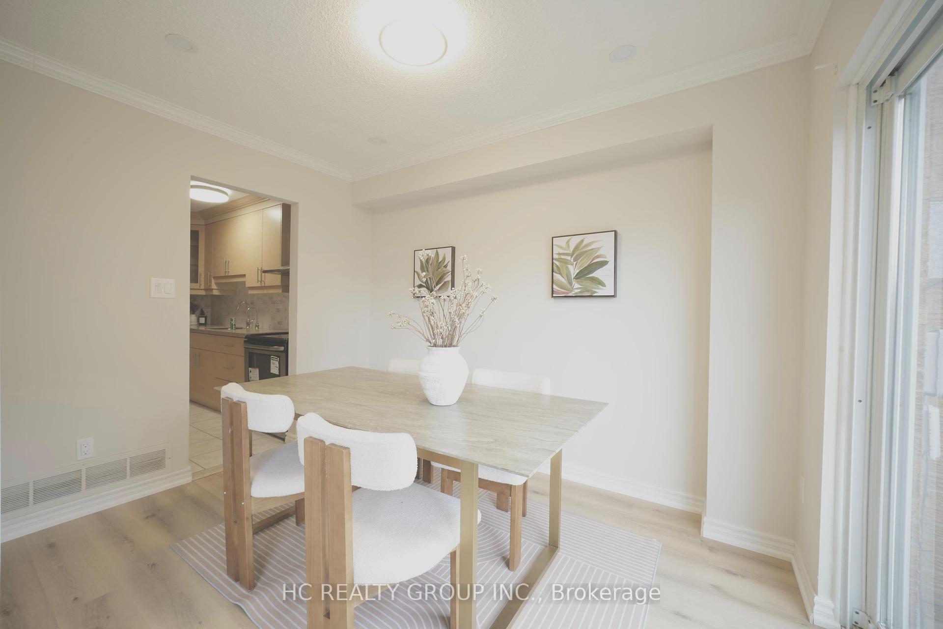 4 Bedrooms Condo at 201 Bridletowne,  Toronto For sale