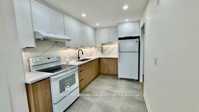 2 Bedrooms Condo at 725 Don Mills, Toronto For sale