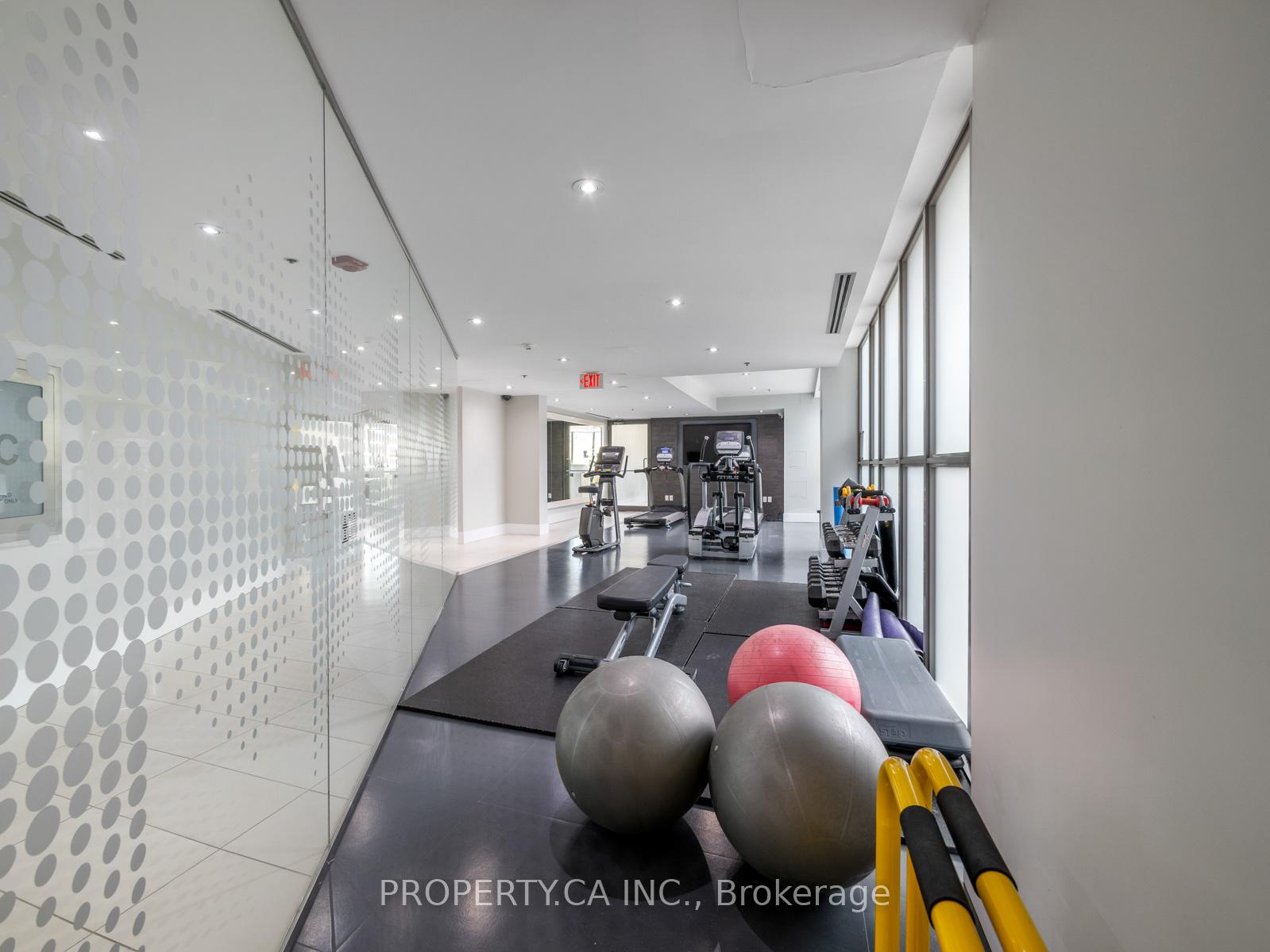 2 Bedrooms Condo at 90 Trinity,  Toronto For sale