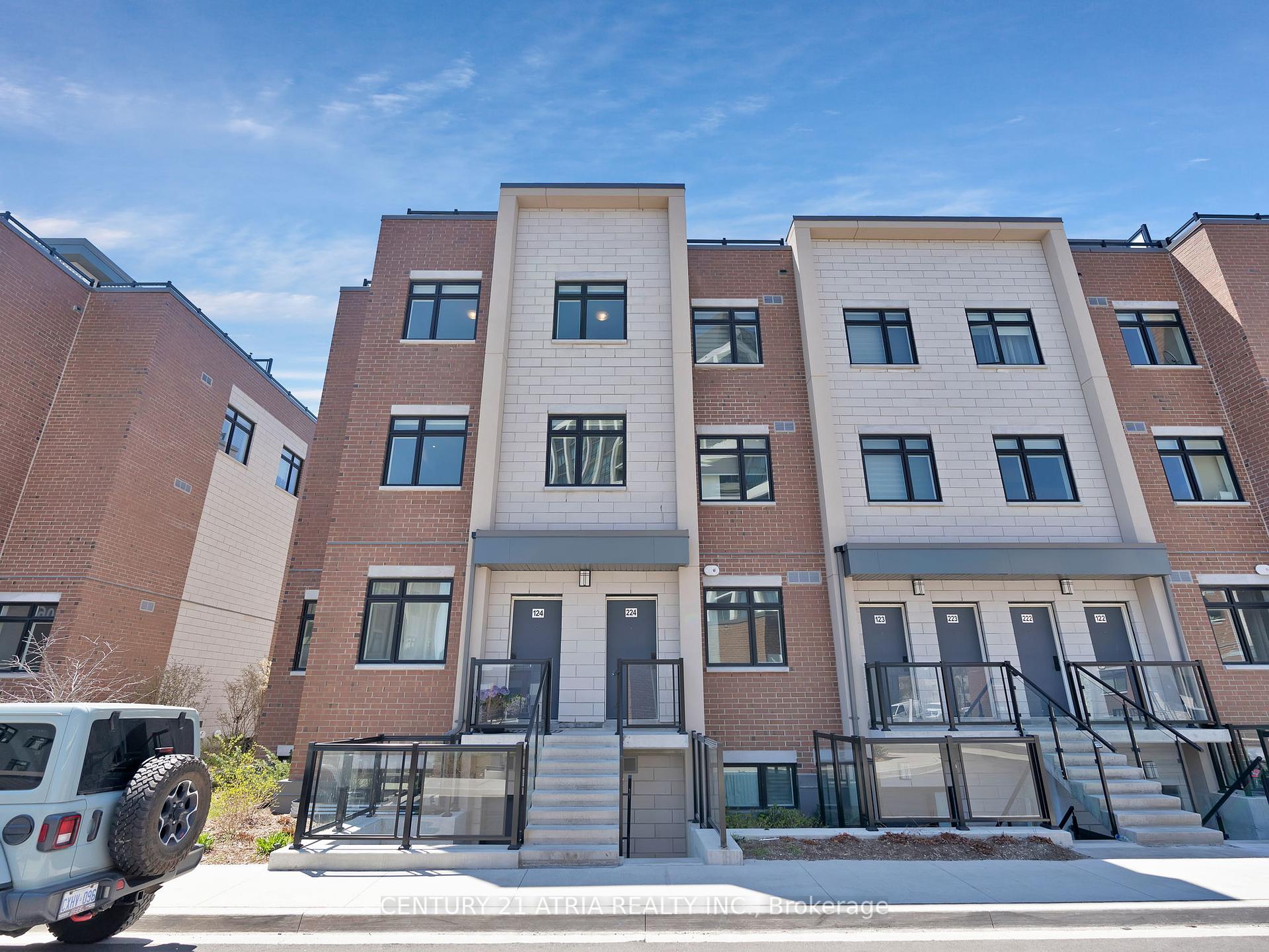 2 Bedrooms Condo at 1085 Douglas Mccurdy, Mississauga For sale