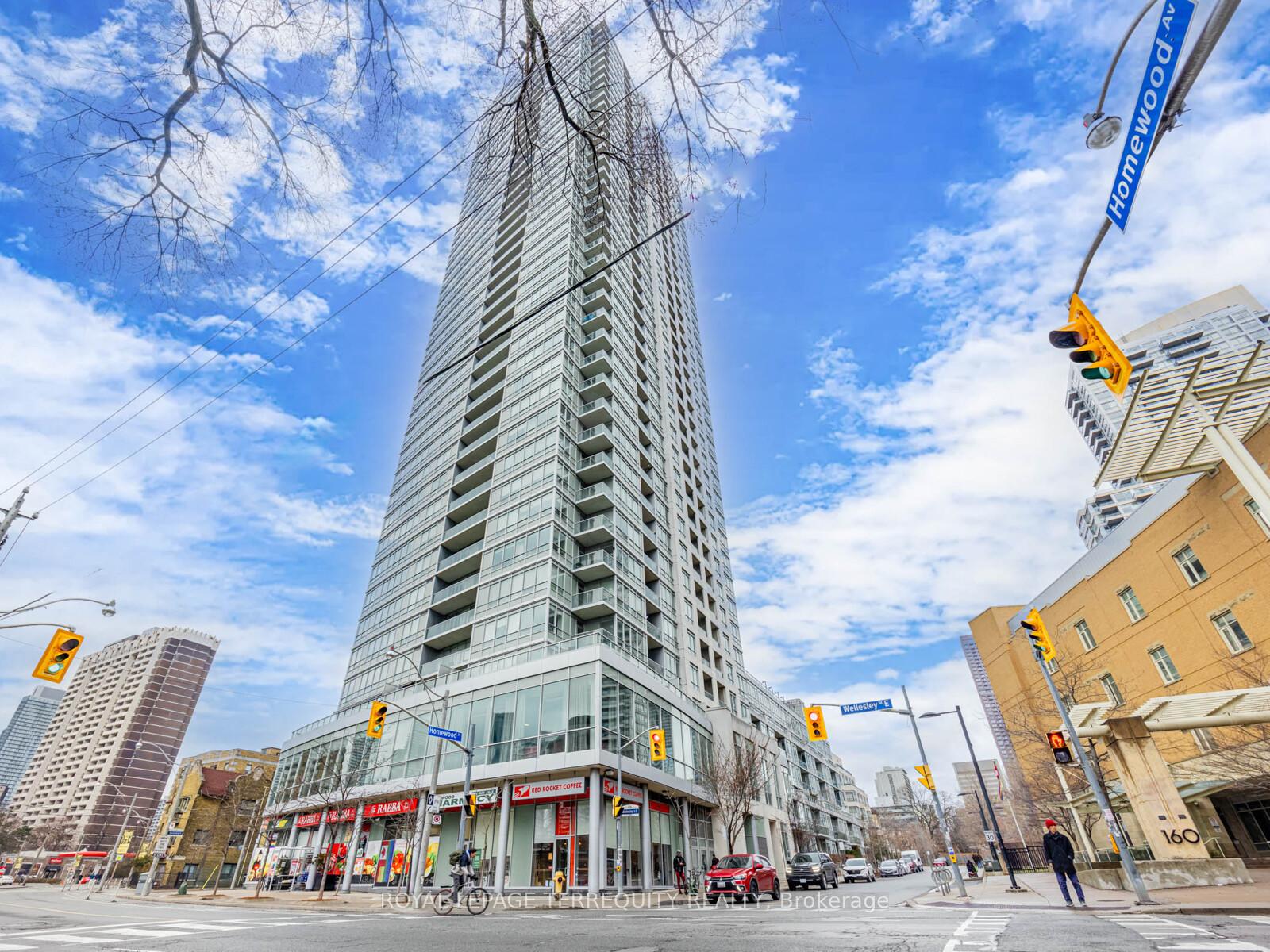 2 Bedrooms Condo at 120 Homewood, Toronto For sale