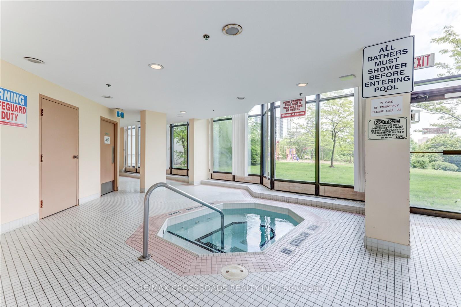 2 Bedrooms Condo at 1 Rowntree, Toronto For sale