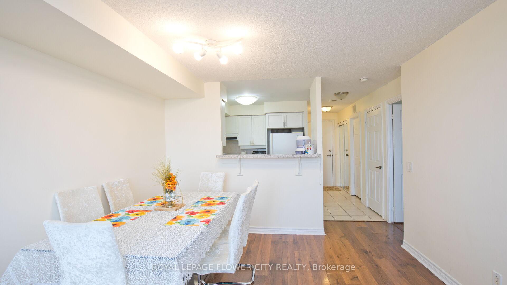 2 Bedrooms Condo at 700 Humberwood, Toronto For sale