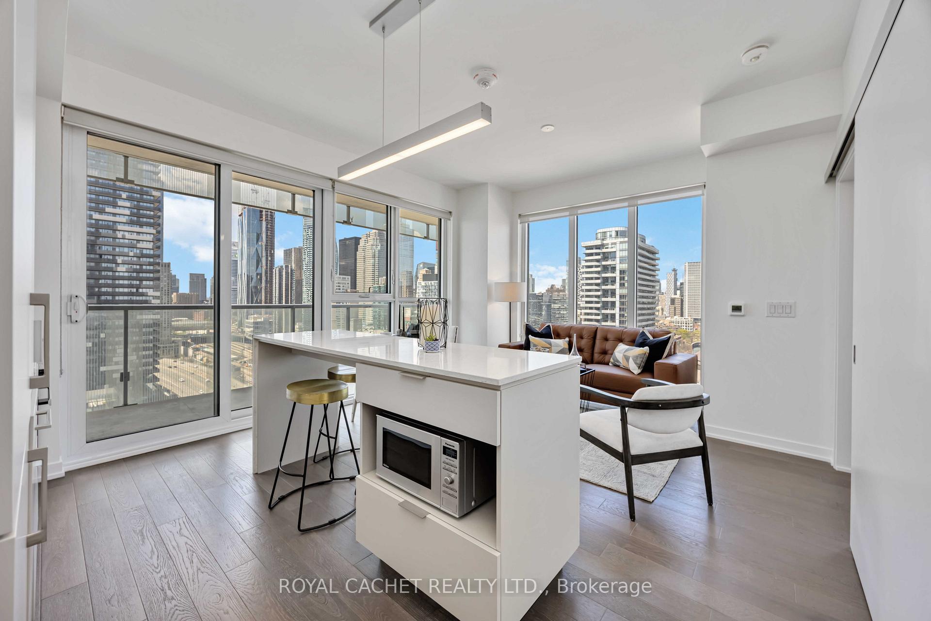 2 Bedrooms Condo at 15 Lower Jarvis, Toronto For sale