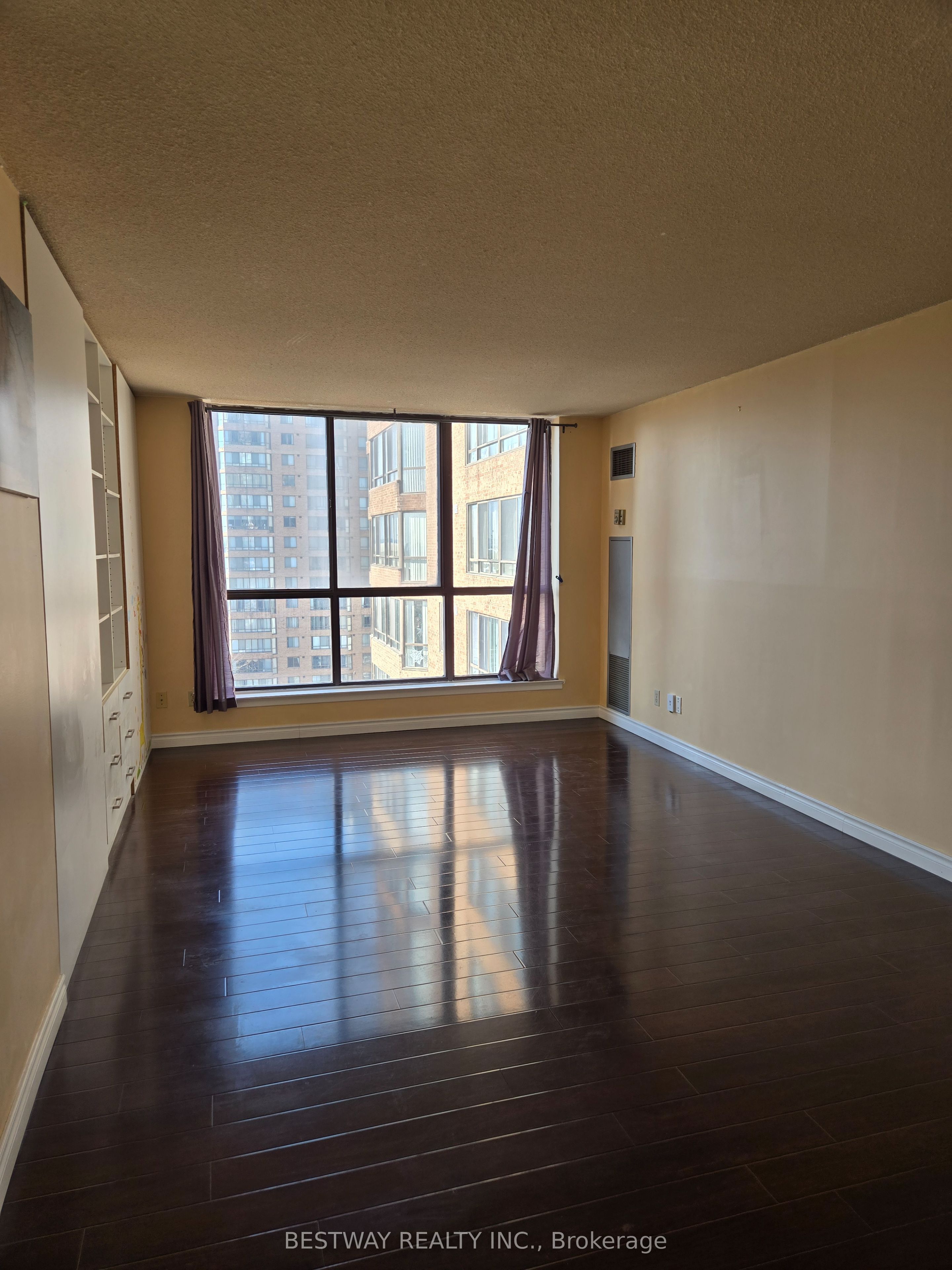 75 Bamburgh Circle, #928