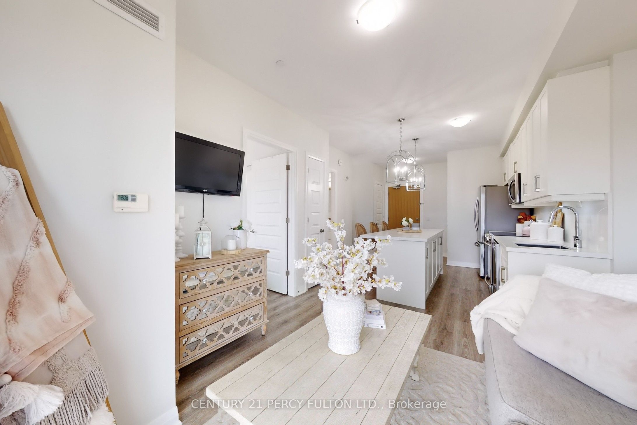 128 Grovewood Common, #320