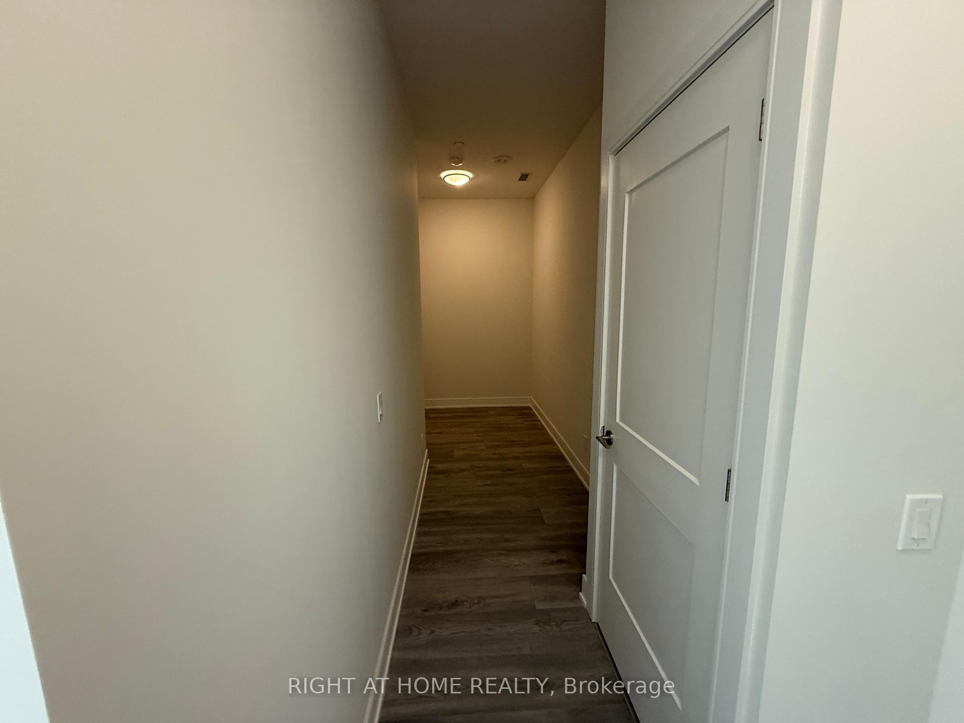 3 Bedrooms Condo at 15 Ellerslie, Toronto For sale
