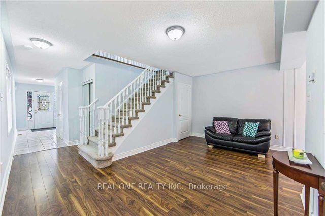 3 Bedrooms Condo at 1292 Sherwood Mills,  Mississauga For sale