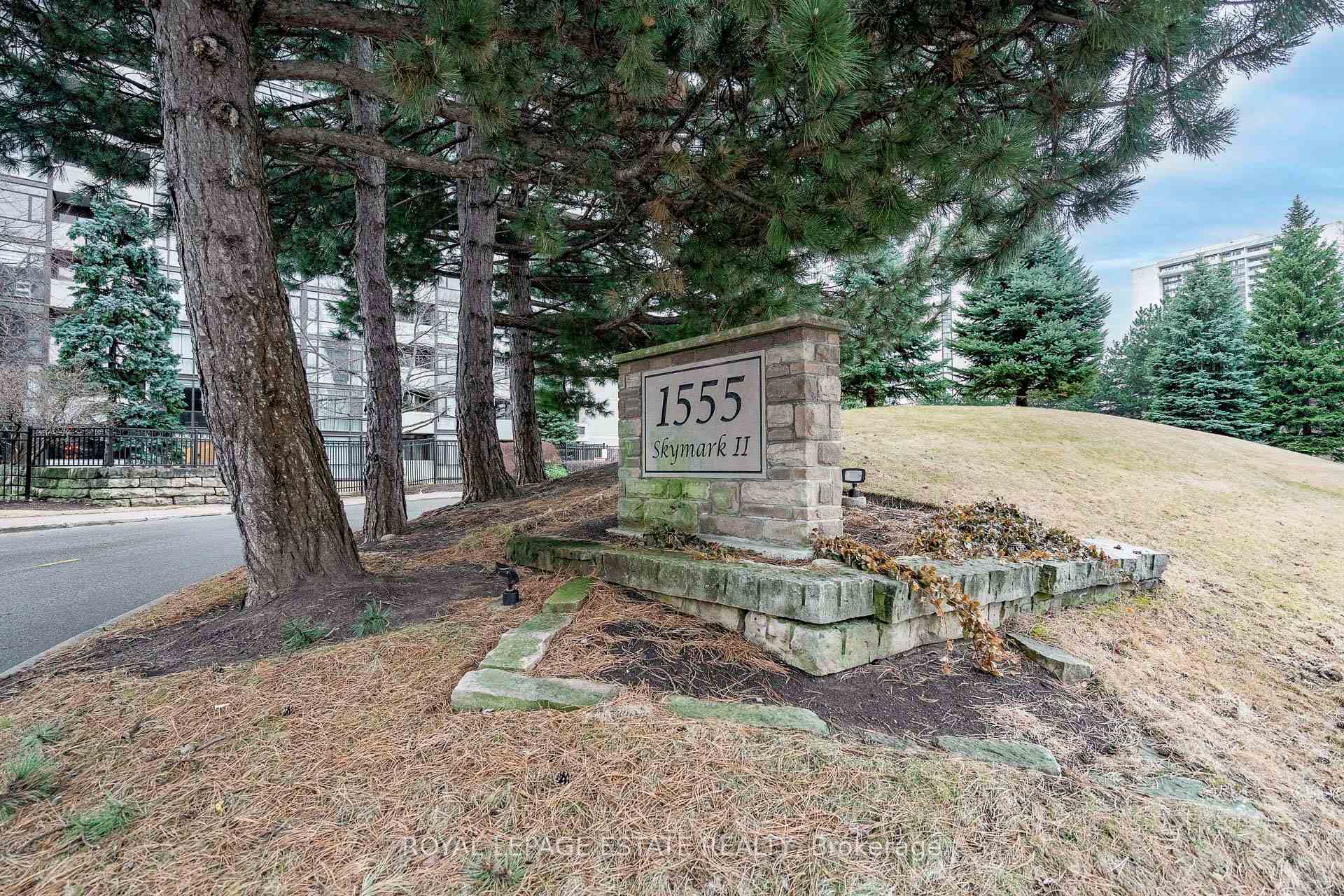 2 Bedrooms Condo at 1555 Finch, Toronto For sale