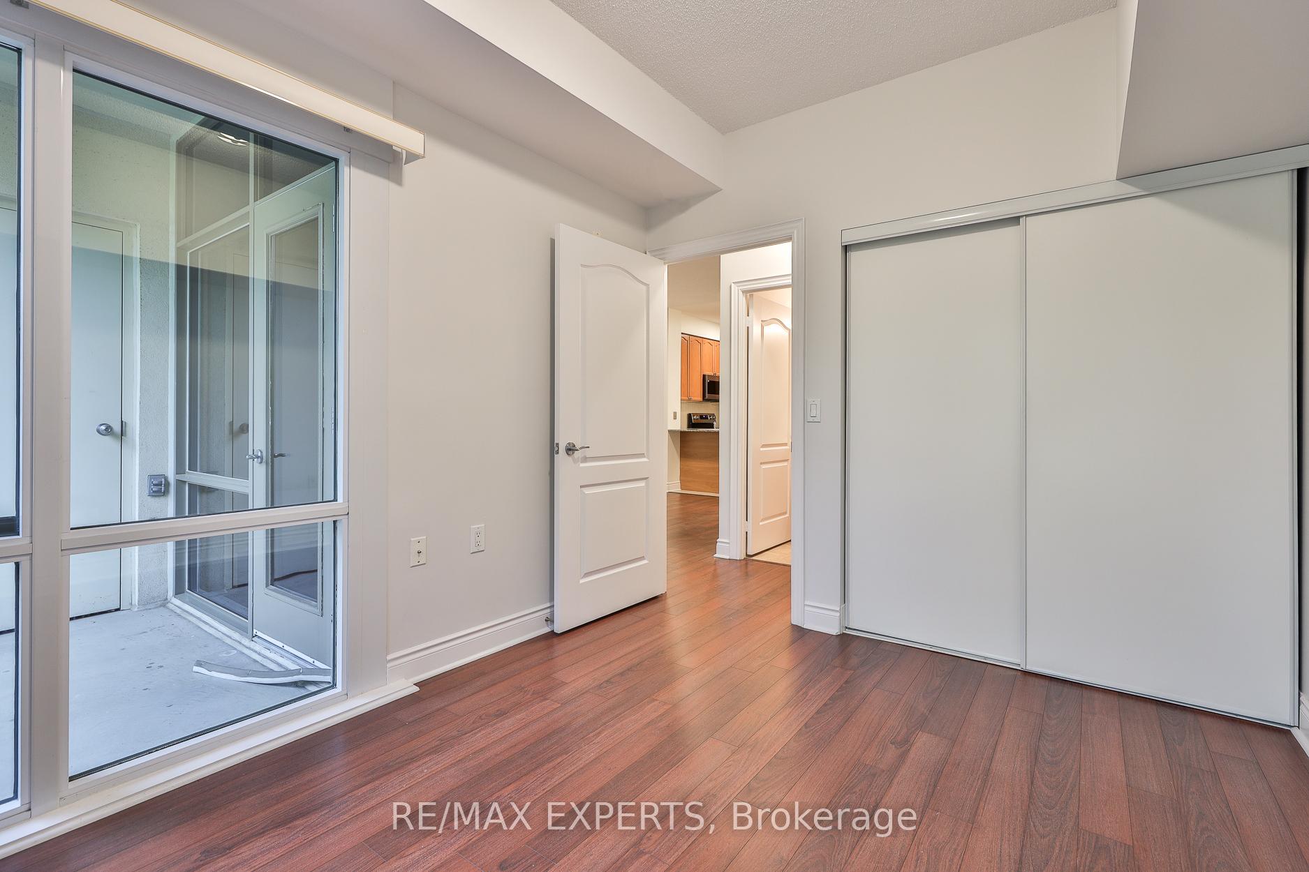 2 Bedrooms Condo at 8201 Islington, Vaughan For sale