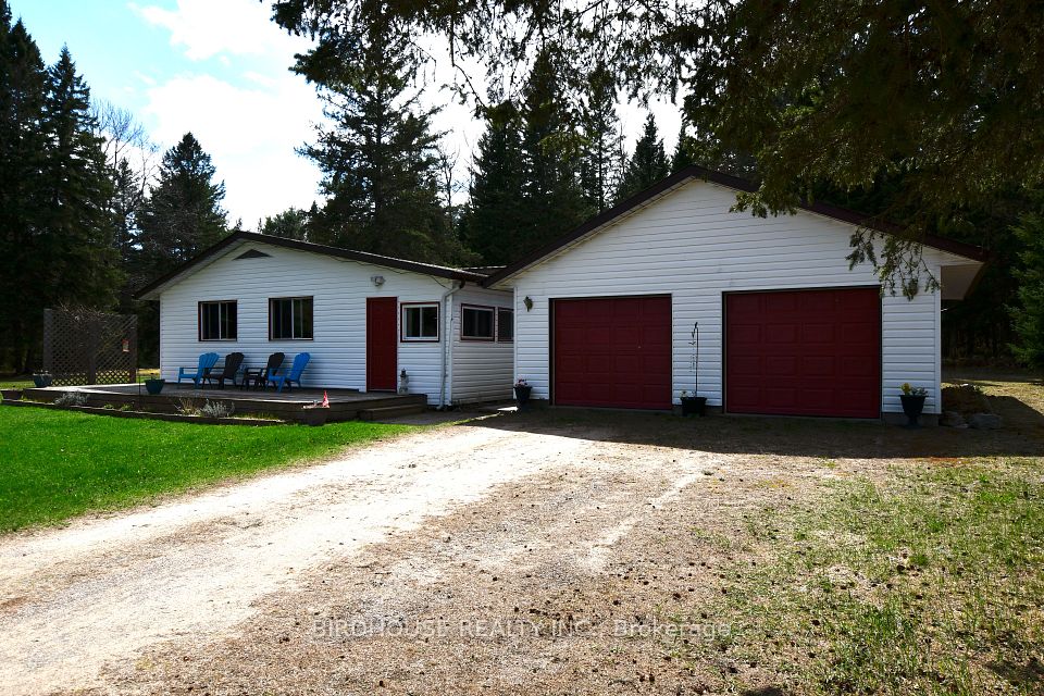 1084 South Algonquin