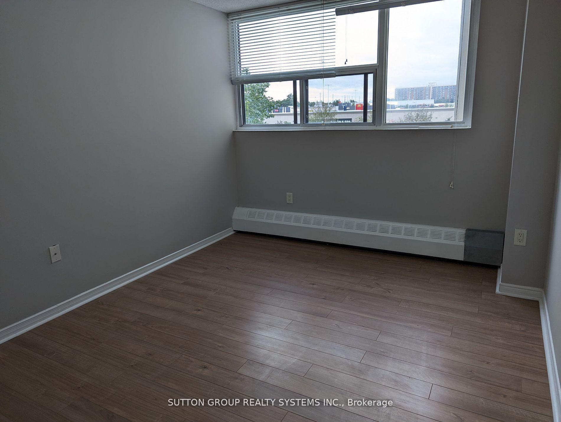 2 Bedrooms Condo at 2900 Battleford, Mississauga For sale