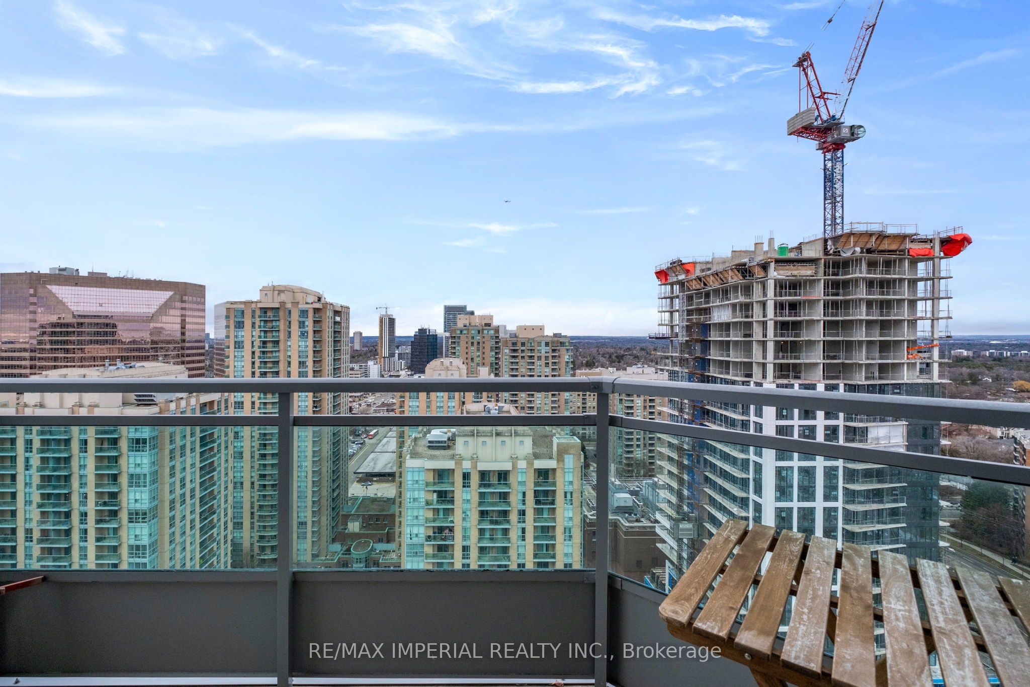 18 Holmes Avenue, #2210