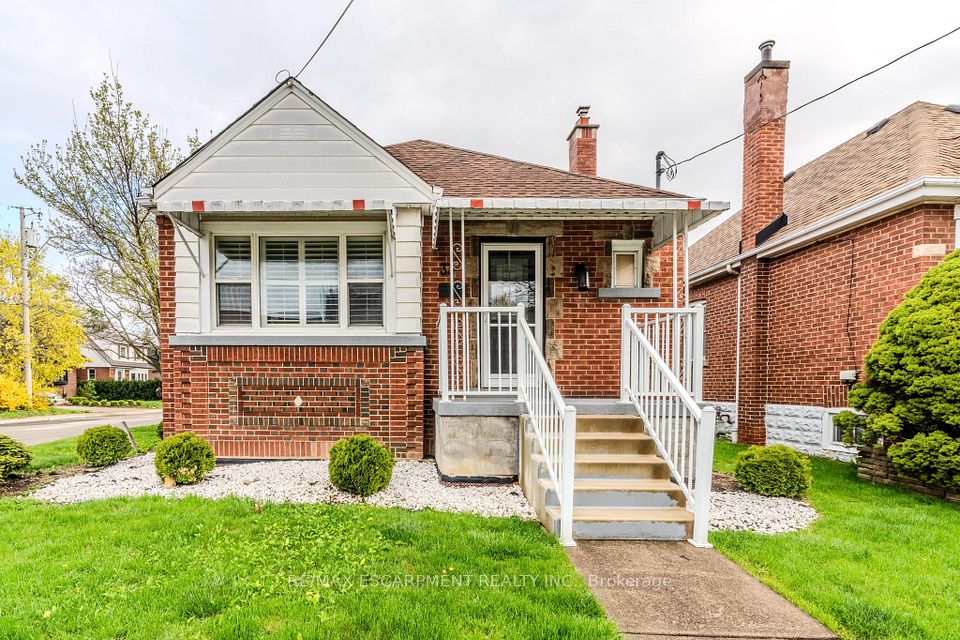 33 Brucedale
