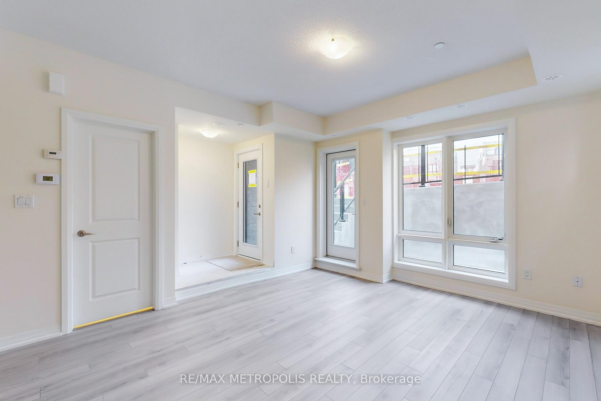 3 Bedrooms Condo at 35 Priya, Toronto For sale