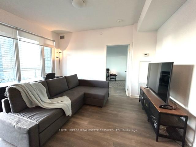 2 Bedrooms Condo at 2520 Eglinton, Mississauga For sale