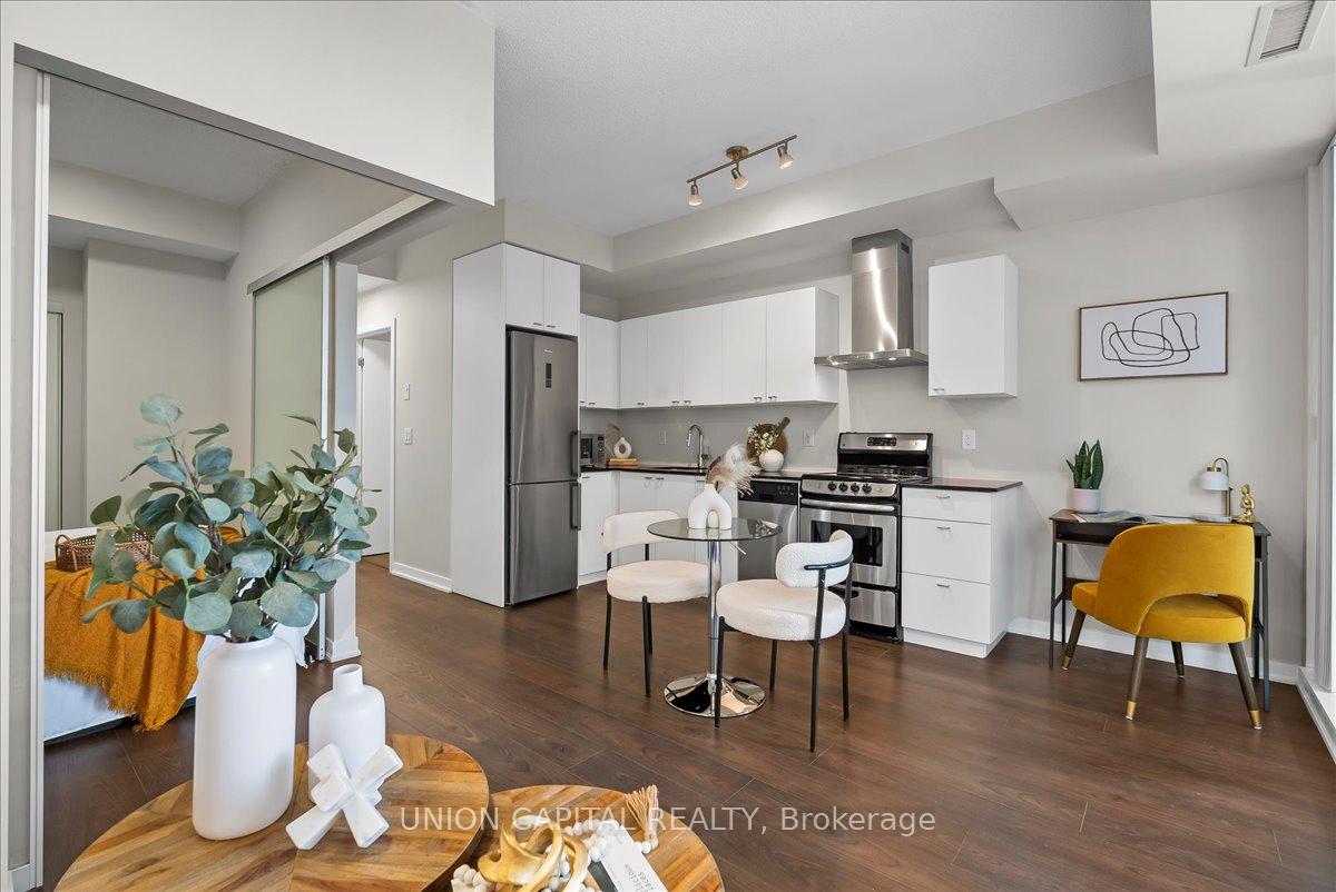 1 Bedroom Condo at 51 East Liberty, Toronto For sale