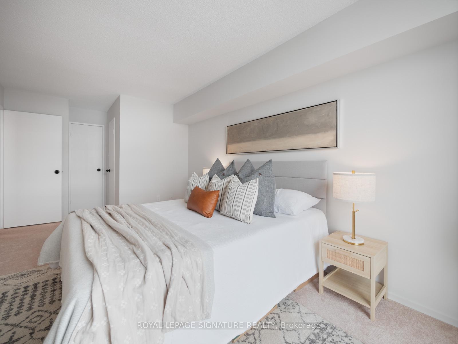 2 Bedrooms Condo at 20 Dean Park, Toronto For sale