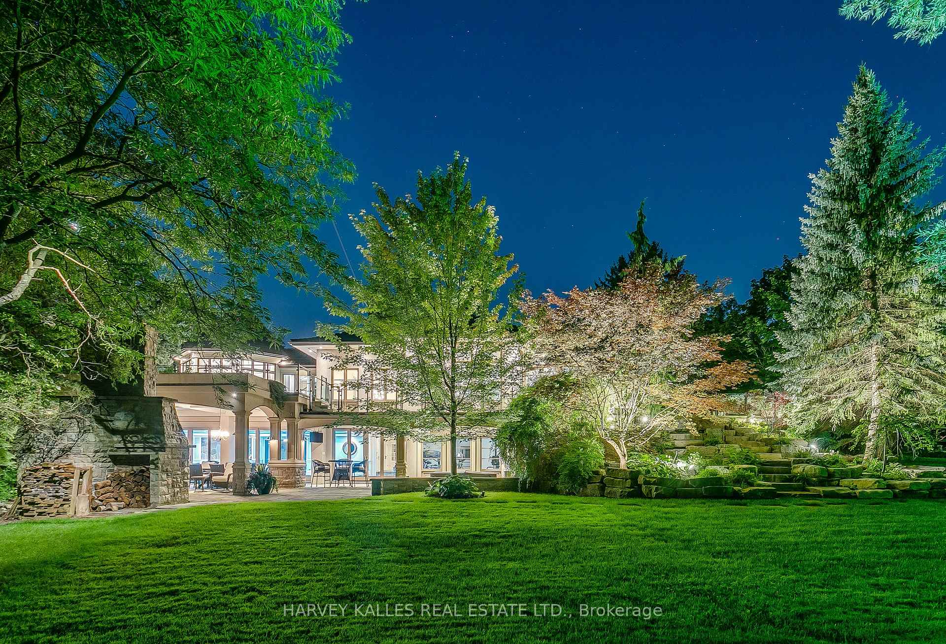 98 Old Colony Road