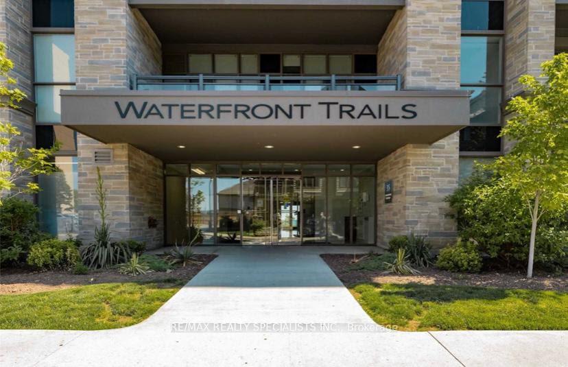 1 Bedroom Condo at 35 Southshore,  Hamilton For sale