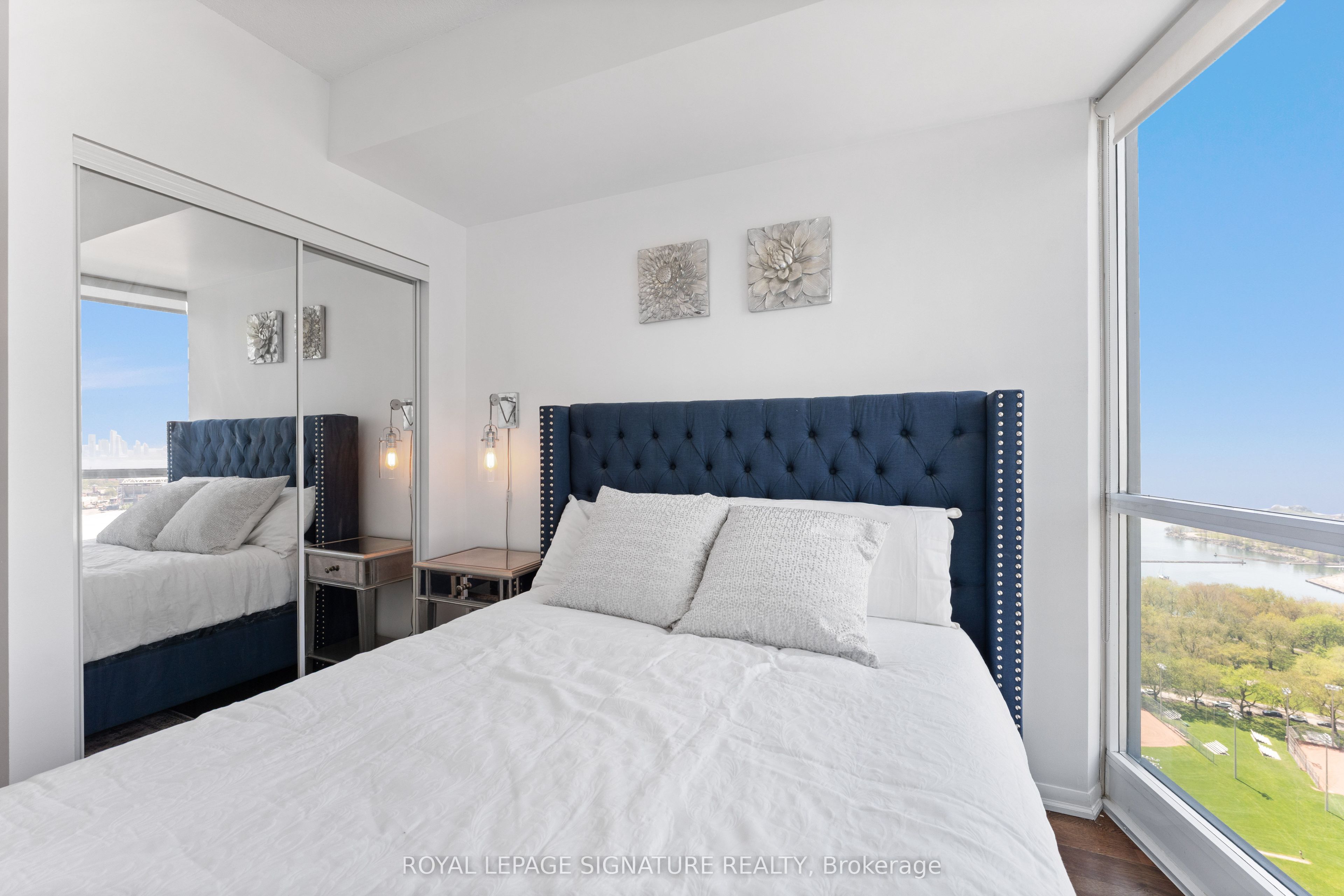 215 Fort York Boulevard, #3407